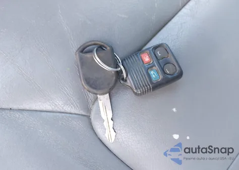 2004 Ford Expedition Xlt from USA, damaged, VIN 1FMFU15L24LA67271